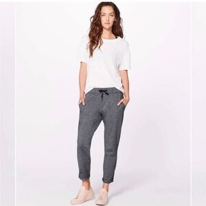 Lululemon On The Fly Pants Heathered Slate Gray Drawstring Size 4